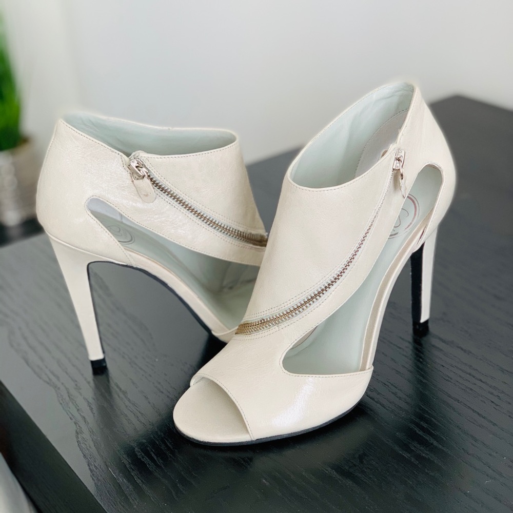*DONATED* Jessica Simpson JP-Apache Heels (Berilo)